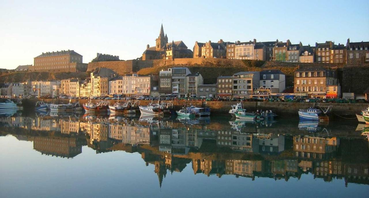 Charmant Logement T2 A 2 Pas De La Mer Granville Buitenkant foto